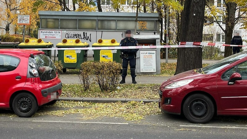 Rund zwei Stunden nach dem Auffinden der Leiche waren die Ermittler des Landeskriminalamtes nach wie vor mit der Spurenarbeit beschäftigt. (Bild: zVg, Krone KREATIV)