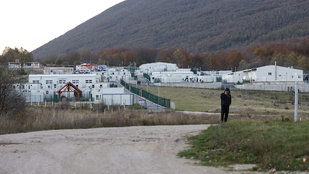 Österreich hat die Errichtung des Camps mit 1,1 Millionen Euro finanziert, die EU-Kommission mit 500.000 Euro. (Bild: AFP )