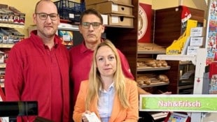 Auf Initiative von Schneider-Wagentristl wird auf den Kassabons die Nummer der Helpline ...