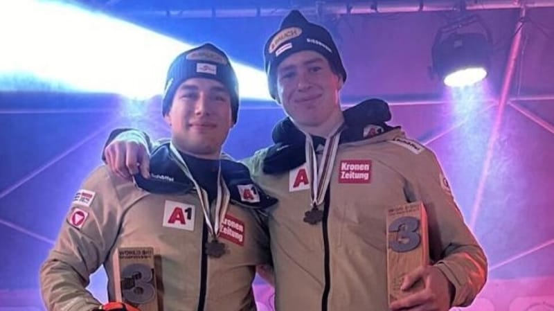 Jakob Greber (l.) und Moritz Zudrell holten gemeinsam WM-Bronze. Am Kronplatz lief es für beide nicht nach Wunsch. (Bild: Ski austria)