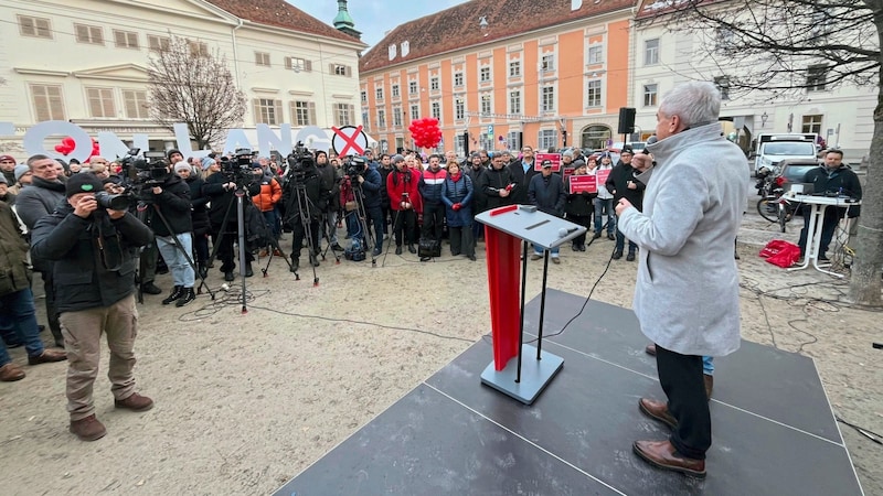 Die SPÖ beendete am Freiheitsplatz offiziell den Wahlkampf.  (Bild: Jauschowetz Christian)