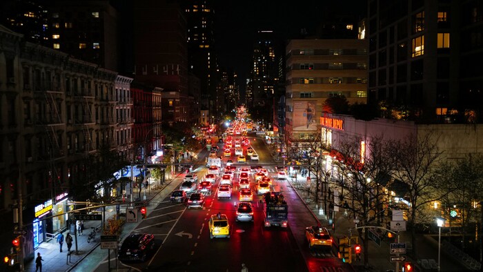 Stau – ein gewohntes Bild im Big Apple, auch in den späten Abendstunden.