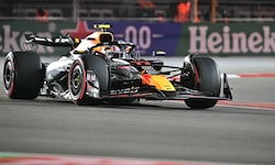 Sergio Perez musste gehen, sein Cockpit bekommt Liam Lawson.