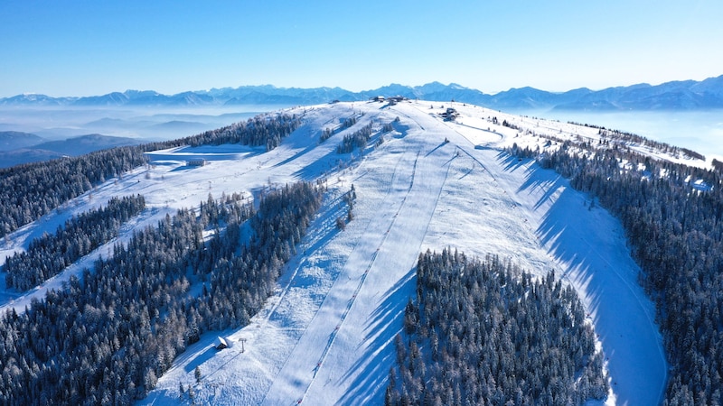 The view of the Gerlitzen makes you want to go skiing (Bild: GKB)