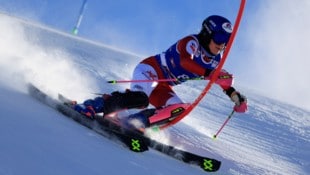 Katharina Truppe startet als erste ÖSV-Athletin in den zweiten Durchgang. (Bild: AP ( via APA) Austria Presse Agentur/ASSOCIATED PRESS)