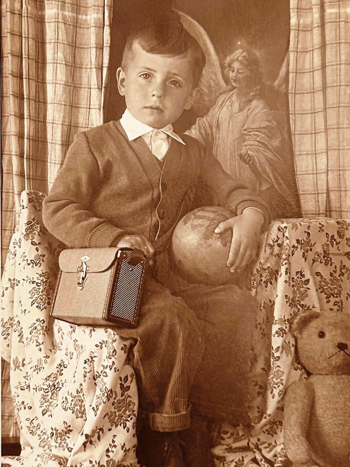 Als Herbert aus St. Margarethen ein Kind war, kam auf den Wipfel des Christbaums kein ...