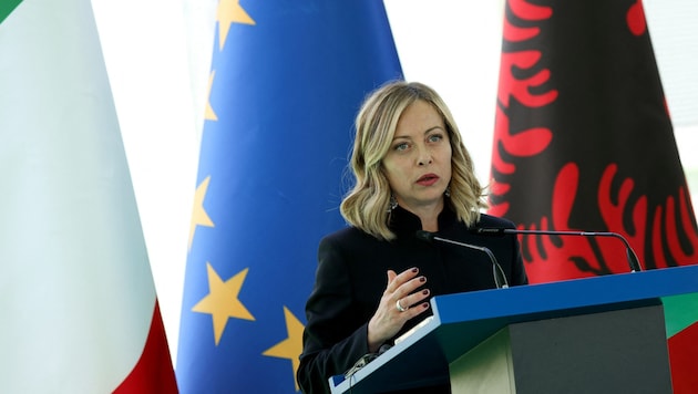 Meloni's asylum pact with Albania is on the brink of collapse. (Bild: AFP/Adnan Beci)