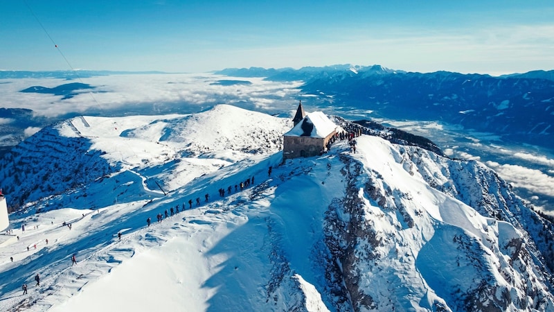 Der Dobratsch ist jedes Jahr Fixpunkt bei den „Bergkrone“-Adventwanderungen. (Bild: Wallner Hannes)