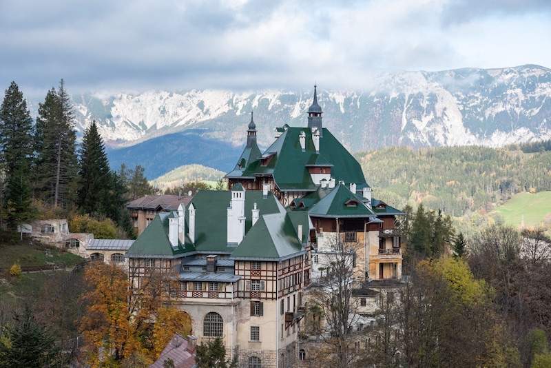 Momentan dient das Südbahnhotel als Veranstaltungsort, als Hochzeitslocation oder als Drehort für Filme.  (Bild: Doris_SEEBACHER)