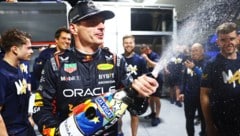 Idealer Ort? Max Verstappen feiert seinen vierten WM-Titel in Las Vegas. (Bild: AFP/APA/Getty Images via AFP/GETTY IMAGES/Mark Thompson)