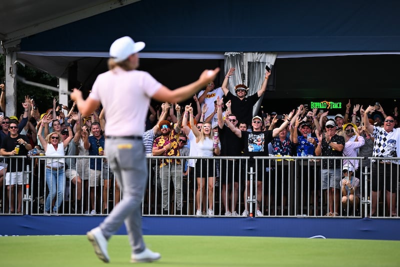 Der Australier Cameron Smith ließ sich von den Fans feiern. (Bild: PGA of Australia)