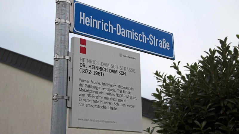 In 2021, the city decided against renaming streets that were under pressure - and installed additional signs. (Bild: Tröster Andreas)