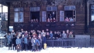 In diesem urigen Holzhaus wurde einst im hintersten Alpbachtal unterrichtet.  (Bild: Archiv Sternat)