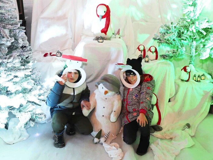 Tobias und Aurelia mit Mr. Frost