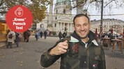 „Krone“-Redakteur Christoph Engelmaier durfte Punsch am Bio-Adventmarkt Karlsplatz testen.