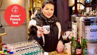 Amarilda verkauft ausgefallenen Hanfpunsch am Weihnachtsmarkt Spittelberg. (Bild: Krone KREATIV/Martin Jöchl)