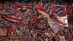 The fans of FC Bayern Munich are currently working on their own stadium anthem. (Bild: AFP/APA/Christof STACHE)