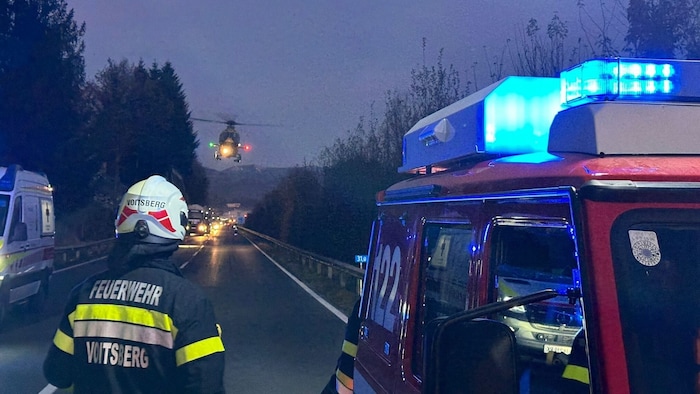Die lebensgefährlich Verletzte wurde mit dem Rettungshubschrauber in das LKH Graz geflogen.