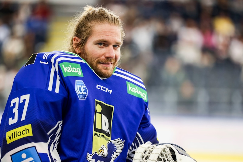 Rene Swette is back on the ice, but is still a long way from a comeback. (Bild: GEPA pictures)