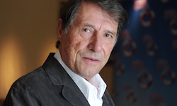 Nachts habe Udo Jürgens oft so stark geweint, dass sie den Notarzt rufen musste, erinnert sich ...