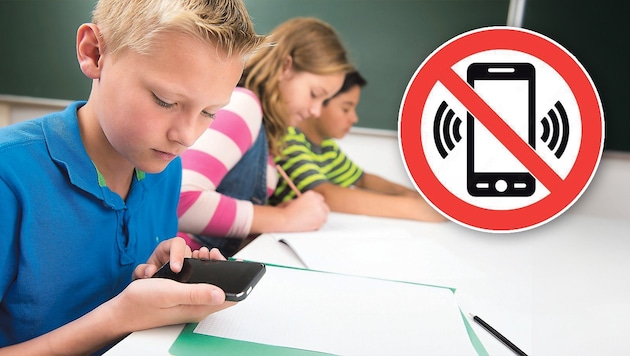 In future, the cell phone should stay in the school bag or locker while the child is at school. (Bild: Krone KREATIV/stock.adobe.com)