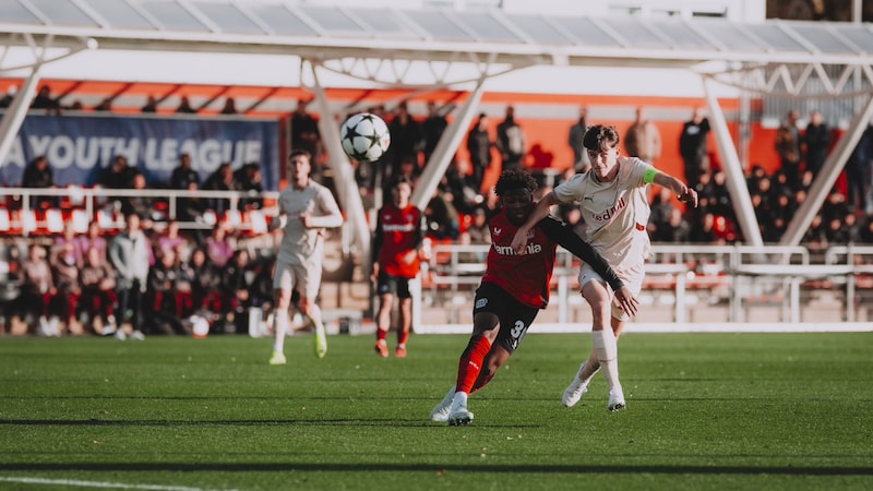 Zeteny Jano machte bis zu seinem Ausschluss eine solide Partie. (Bild: Andreas Schaad – FC Red Bull Salzburg)