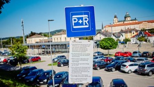 Wer pendeln muss, bekommt vom Land finanzielle Hilfe.