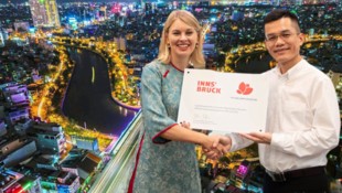 Glitzernde Lichter bei Nacht: Ho Chi Minh City ist die größte Stadt Vietnams. Innsbrucks StR ...