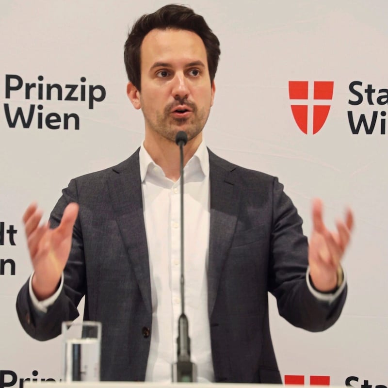 Für Wiederkehr sind „in Wien zusätzliche Anstrengungen nötig, und die wird es auch geben. Aber ohne den Bund ist das nicht möglich.“ (Bild: Zwefo)