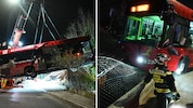 Mit einem Spezialkran wurde der verunfallte Bus geborgen.