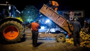 Die protestierenden Bauern erhalten breite Unterstützung aus der Politik. (Bild: APA/AFP/Lionel BONAVENTURE)