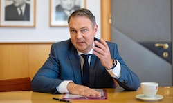 SPÖ-Chef Andreas Babler sprach mit der „Krone“ über die Wahl in der Steiermark und die ...