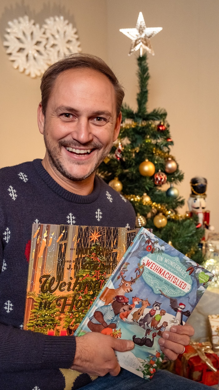 Reading uncle Christian reads from exciting Christmas books. 