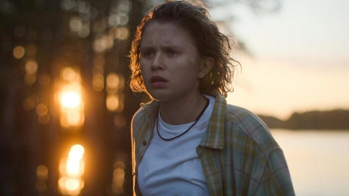Ellie (Eliza Scanlan) sucht nach ihrer verschwundenen kleinen Stiefschwester.
