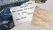 Rassistische Beschimpfungen, obwohl Autos hier ohne Einschränkungen parken dürfen. 