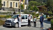 Seit 2005 fährt das Virger Mobil. Gerti Kratzer (li.) und Manfred Leitner (2. v. li.) waren von ...