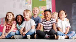 Kinderbetreuung: Auch dieser Bereich hat wie so viele andere Branchen mit Peronsalmangel zu ...