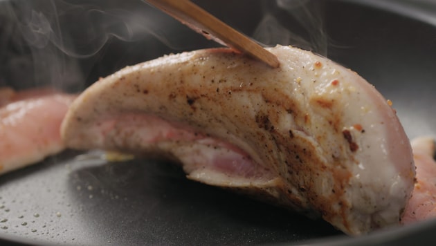 A chicken breast served as a "test object" for the researchers. (Bild: GCapture – stock.adobe.com)