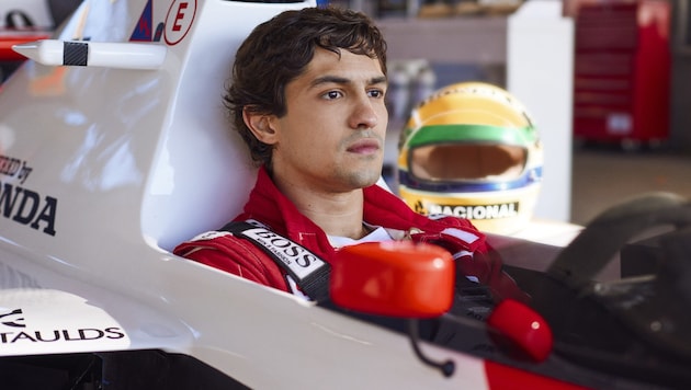 Nachdenklich und ehrgeizig: Für Ayrton Senna (Gabriel Leone) zählte immer nur der Sieg. (Bild: Netflix)