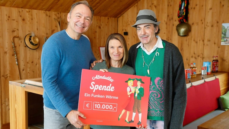 Almdudler-Geschäftsführer Gerhard Schilling, Barbara Stöckl und Heribert Thomas Klein, Almdudler Sprudelfabrikant. (Bild: Holl Reinhard/Reinhard Holl)