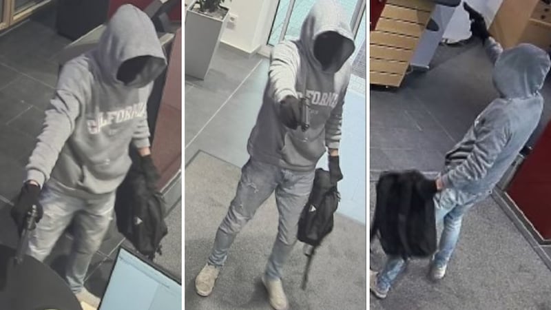 Bilder aus der Überwachungskamera (Bild: Polizei)