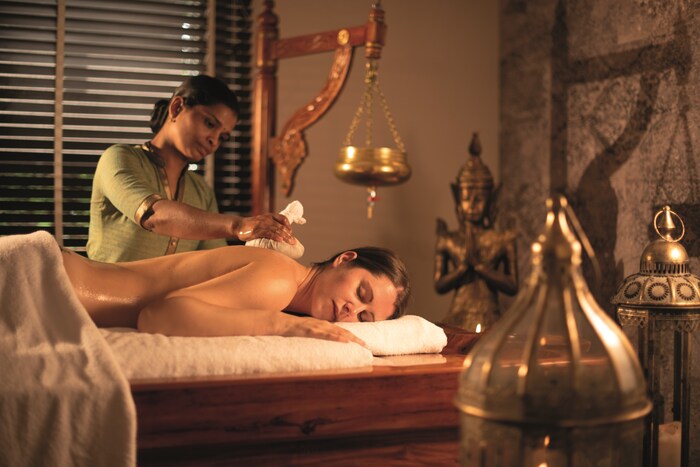 Ayurveda mit indischen Spezialistinnen im Hotel Larimar.