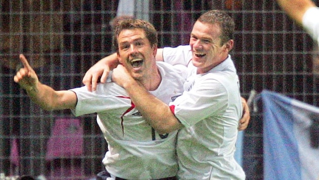 Michael Owen (left) made 89 appearances for England's national team, scoring 40 goals. (Bild: AP ( via APA) Austria Presse Agentur/AP)