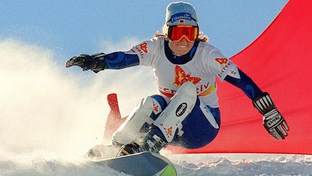 At the beginning of snowboard queen Claudia Riegler's career, she still rode without a helmet. (Bild: GEPA pictures)