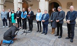 Am Montag wurde Drexler einstimmig das Vertrauen ausgsprochen – gitl das noch? 