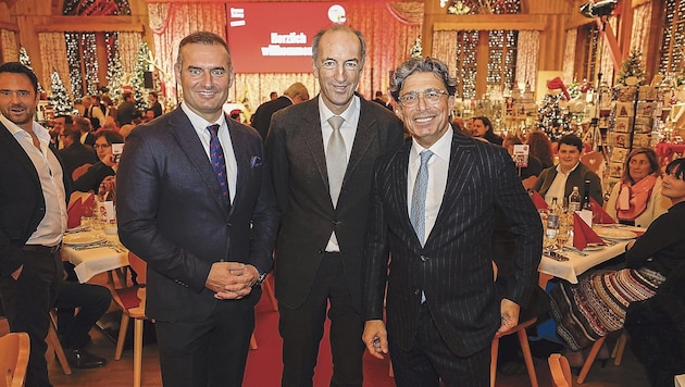 Gut Aiderbichl boss and host of the evening Dieter Ehrengruber with "Krone" publisher Christoph Dichand and Salzburg editor-in-chief Claus Pándi. (Bild: Markus Tschepp)