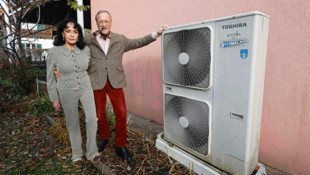 Franziska Achleitner und Peter Kraus ärgern sich über die „Behördenschikane“, wie sie sagen. (Bild: Scheriau Erwin/Erwin Scheriau / KRONE)