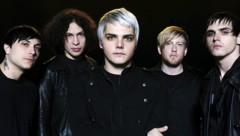 „My Chemical Romance“-Drummer Bob Bryar (2. von links) verließ die Gruppe nach zehn Jahren – nun ist der unter tragischen Umständen mit nur 44 Jahren ums Leben gekommen.  (Bild: APA-PictureDesk/KUPFER,PETER / Action Press)