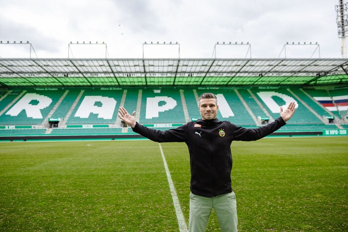 Rapids Robert Klauß führt bei der Wahl zum tipp3 Trainer des Jahres.