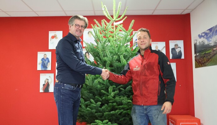 Johannes Astner, Chef der Tiroler Christbaumproduzenten, und „Tiroler Krone“-Chefredakteur Claus ...